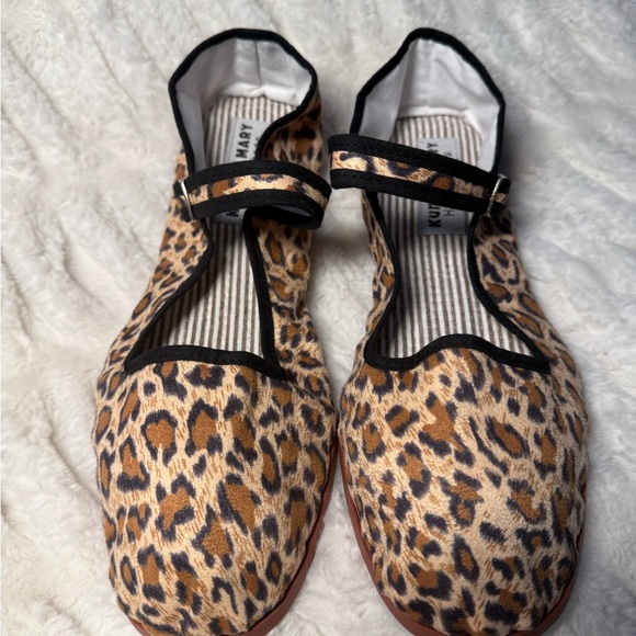 NEW Kung Fu Mary - Leopard Print Mary Jane Flats - Picture 3 of 6